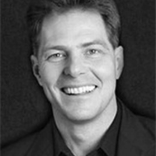 Robert Carpenter board-certified labiaplasty surgeon