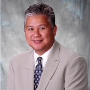 Renato Ocampo board-certified labiaplasty surgeon