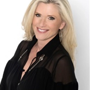 Melinda Haws board-certified labiaplasty surgeon