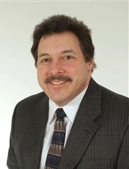 Howard Dash board-certified labiaplasty surgeon