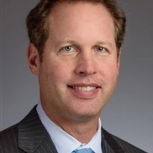 Douglas Senderoff board-certified labiaplasty surgeon