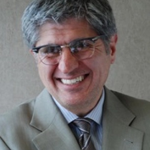 Themistocles Economou board-certified labiaplasty surgeon