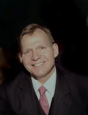 Mark Larson board-certified labiaplasty surgeon