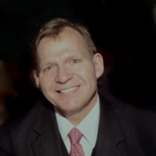Mark Larson board-certified labiaplasty surgeon