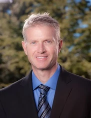 Mark Fetter board-certified labiaplasty surgeon