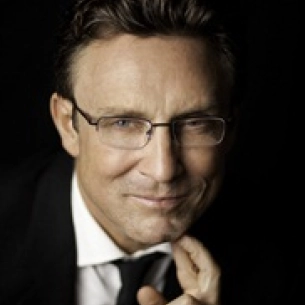 Randal Haworth board-certified labiaplasty surgeon
