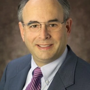 Steven Yarinsky board-certified labiaplasty surgeon