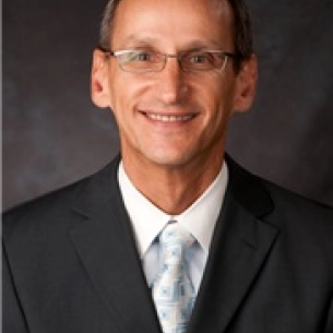 Daniel Kuy board-certified labiaplasty surgeon