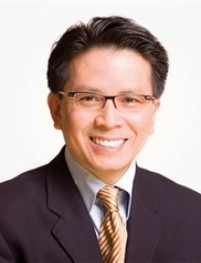 Peter Newen board-certified labiaplasty surgeon