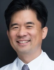 Eric Choe board-certified labiaplasty surgeon