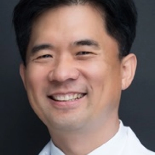 Eric Choe board-certified labiaplasty surgeon