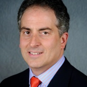 Robert Kimmel board-certified labiaplasty surgeon