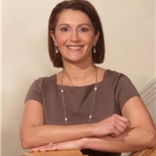 Cynthia Poulos board-certified labiaplasty surgeon