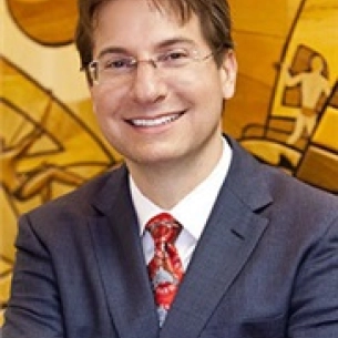 Ronald Friedman board-certified labiaplasty surgeon