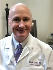 Kelly Kunkel board-certified labiaplasty surgeon