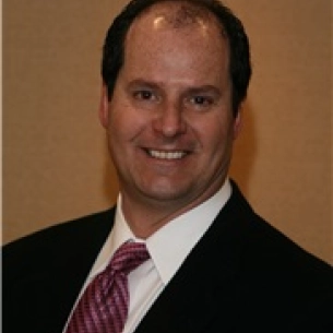 Thomas Kinney board-certified labiaplasty surgeon