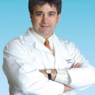 Stephen Delia board-certified labiaplasty surgeon