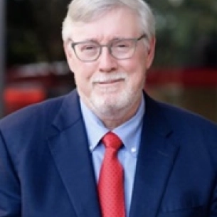 Robert Wallace board-certified labiaplasty surgeon