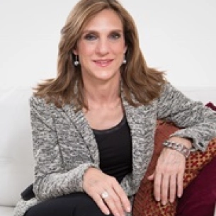 Deirdre Marshall board-certified labiaplasty surgeon