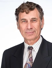 Rainer Sachse board-certified labiaplasty surgeon