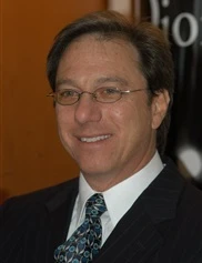 Steven Stein board-certified labiaplasty surgeon