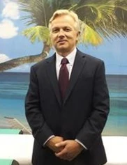Scott Andochick board-certified labiaplasty surgeon