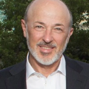 Clayton Moliver board-certified labiaplasty surgeon