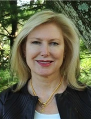 Gloria Duda board-certified labiaplasty surgeon