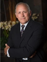 Robert Zubowski board-certified labiaplasty surgeon