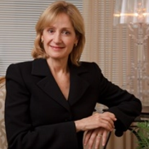 Bonnie Baldwin board-certified labiaplasty surgeon