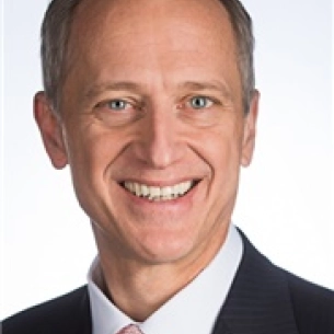 William Dzwierzynski board-certified labiaplasty surgeon