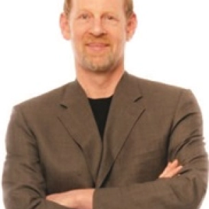 Lars Enevoldsen board-certified labiaplasty surgeon