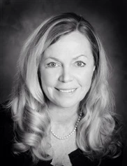 Elizabeth Peterson board-certified labiaplasty surgeon