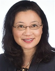 Lilly Chen board-certified labiaplasty surgeon