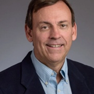 Walter Gracia board-certified labiaplasty surgeon