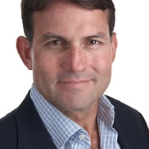 Paul Gardner board-certified labiaplasty surgeon