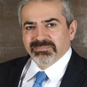 Kamran Khoobehi board-certified labiaplasty surgeon