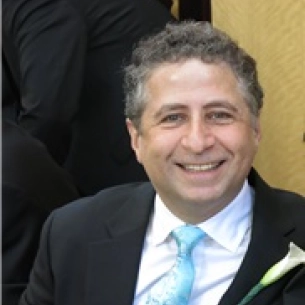 Ellis Tavin board-certified labiaplasty surgeon