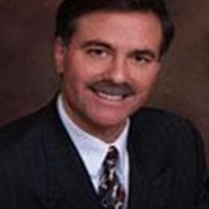 Peter Simon board-certified labiaplasty surgeon