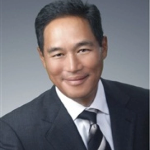 Leonard Yu board-certified labiaplasty surgeon