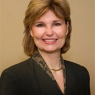 Barbara Davies board-certified labiaplasty surgeon
