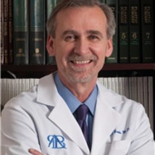 Richard Baxter board-certified labiaplasty surgeon