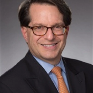 Gary Smotrich board-certified labiaplasty surgeon