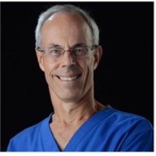 Steven Zoellner board-certified labiaplasty surgeon
