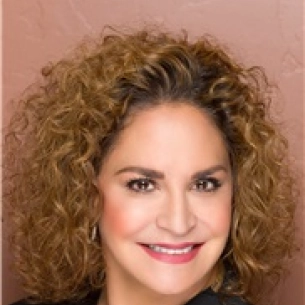 Patricia Mars board-certified labiaplasty surgeon