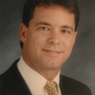 Andrew Amunategui board-certified labiaplasty surgeon
