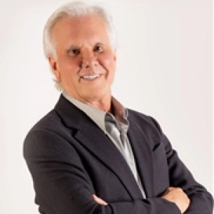 R. Scott Yarish board-certified labiaplasty surgeon