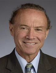 Russell Palmer board-certified labiaplasty surgeon