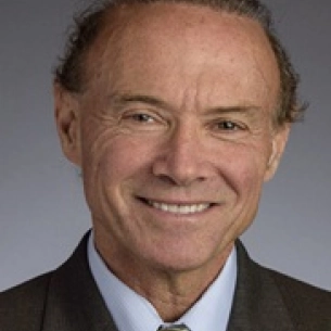 Russell Palmer board-certified labiaplasty surgeon