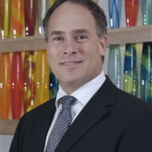 Richard Korentager board-certified labiaplasty surgeon